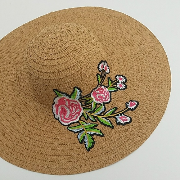 Hello Summer Floppy Sun Hat - Picture 1 of 5